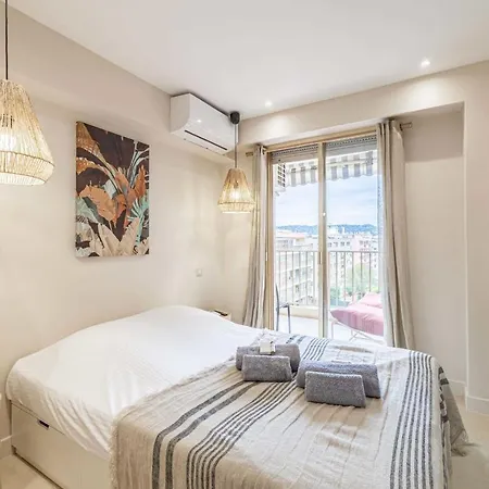 Apartment Renovated Flat 250m From The - Town Centre