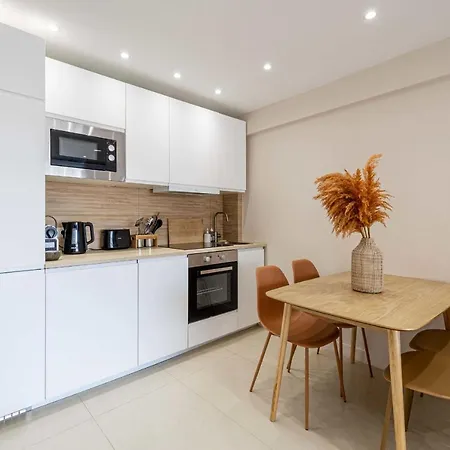 Renovated Flat 250m From The - Town Centre アパート *