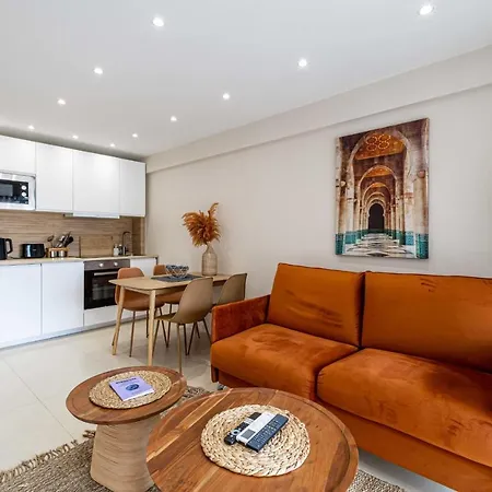 Renovated Flat 250m From The - Town Centre Апартаменти